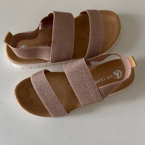 Girls Stylish Pink Kids Sandals size 13